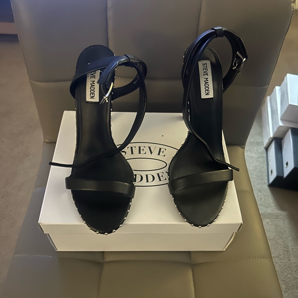 Steve Madden Black Strappy Heels